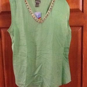 Uniti top size 2X   NWT